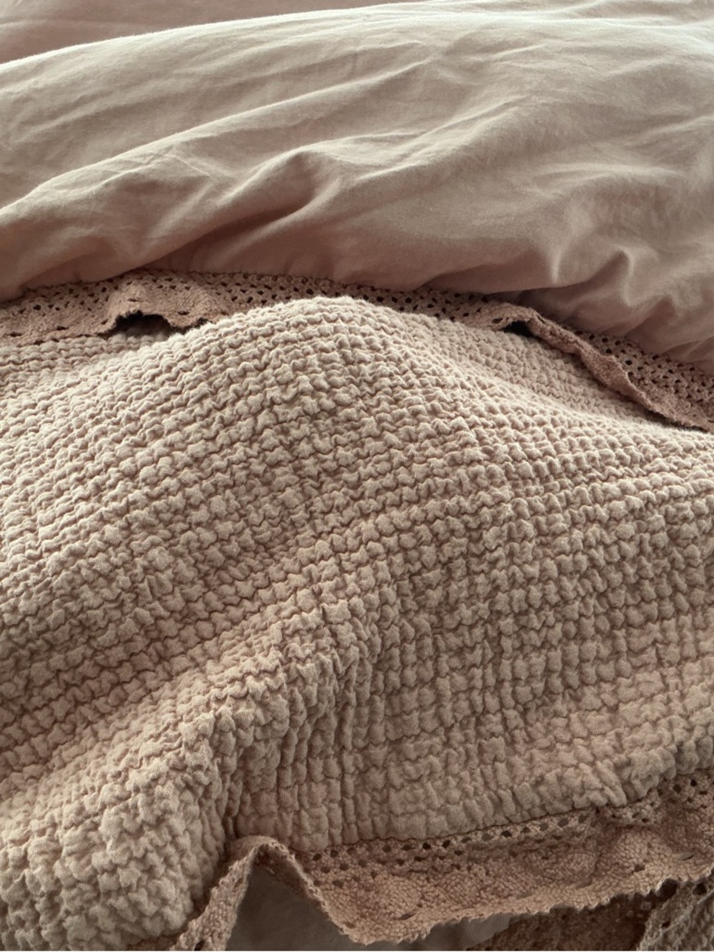 Chunky Cotton Waffle comforter w crochet trim - Picture 5 of 13